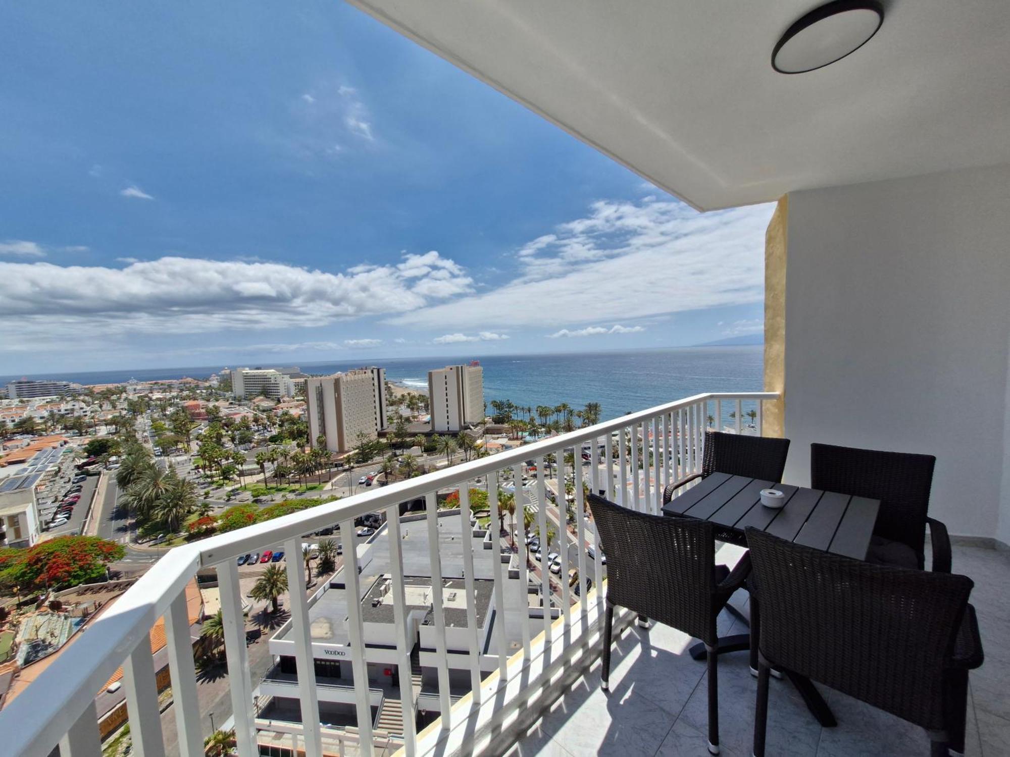 Premier View Americas Apartment